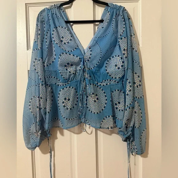 Staud Shelby Top, Shallow Whirlpool in size Small